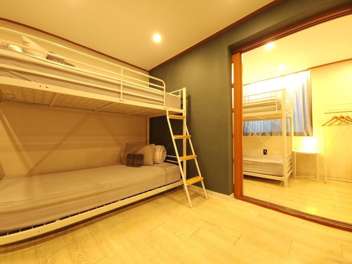 Oyo Rooftop Hostel Seoul Exterior photo